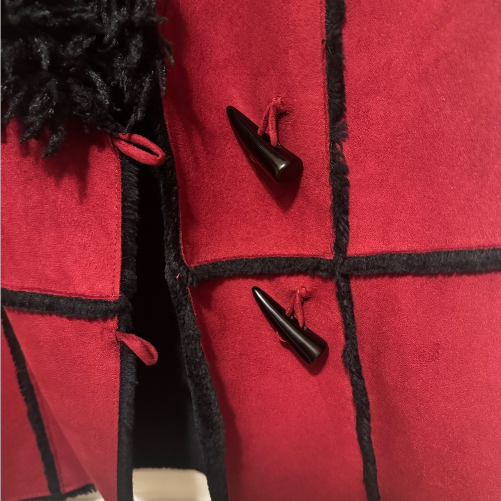 NOVELTI Suede Vest With Faux Fur Collar & Toggle Closure Size L - Picture 6 of 10